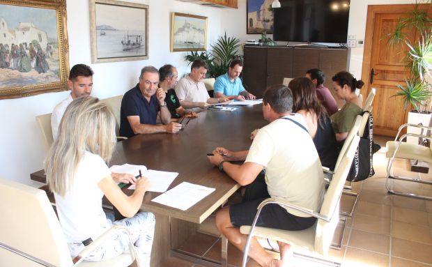 Signats convenis amb cooperatives agrícoles i la Confraria de Pescadors per fomentar l'associacionisme i millorar infraestructures