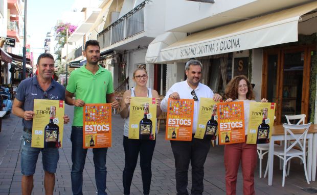 Cita doble a Santa Eulària per gaudir de la gastronomia i de les gangues després de dos anys d'aturada