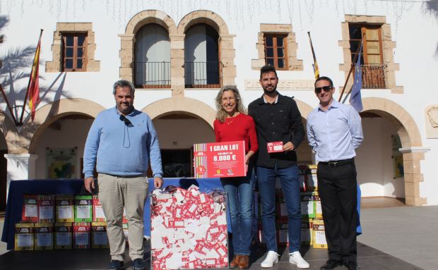 Massimiliano Frangini és el guanyador de la cistella valorada en 6.000 euros que inclou un sopar en un 'Estrella Michelín' de la campanya de promoció del comerç local