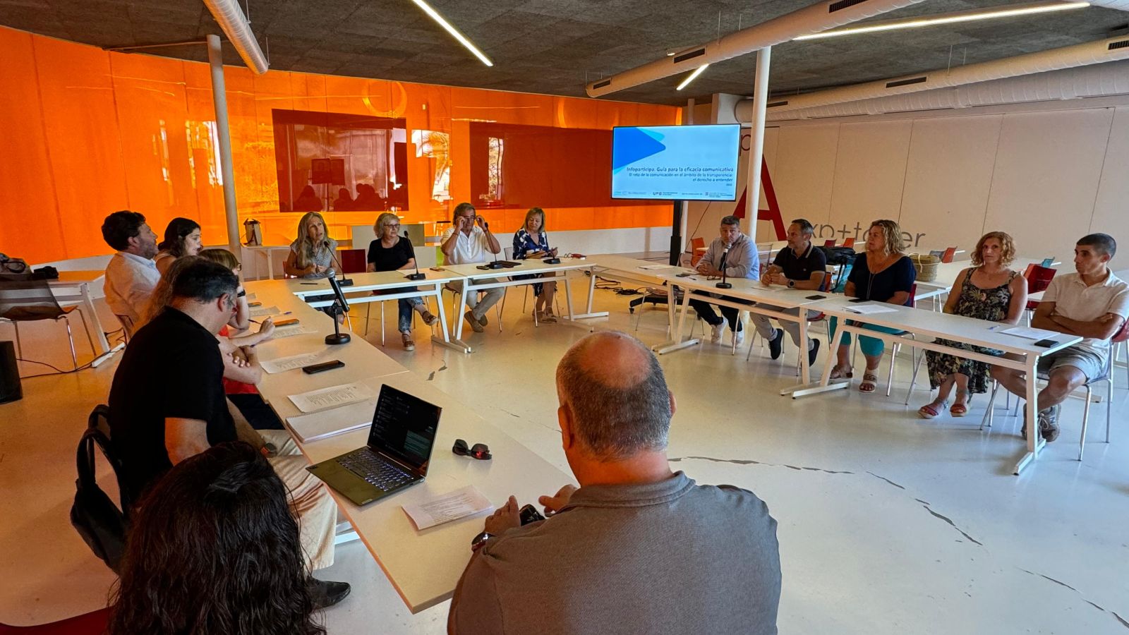 Reunió d'experts al Centre Cultural de Jesús per a millorar la transparència de les administracions