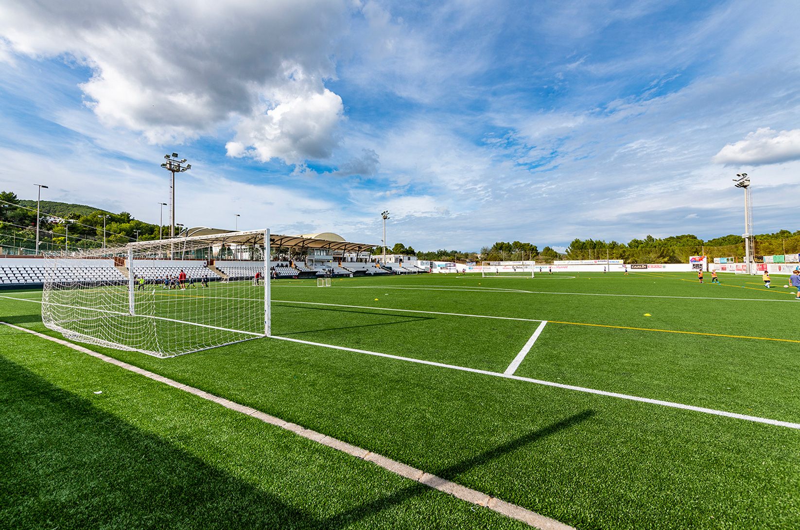 Camp de futbol de gespa artificial