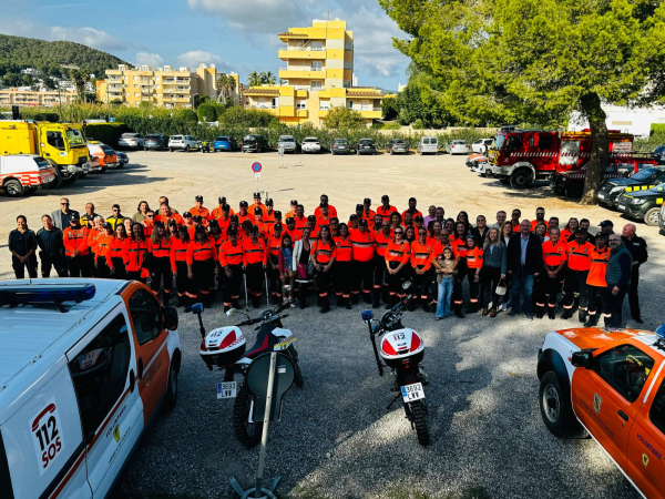 Santa Eulària des Riu pone en valor el gran trabajo de los voluntarios de Protección Civil de Ibiza (2)