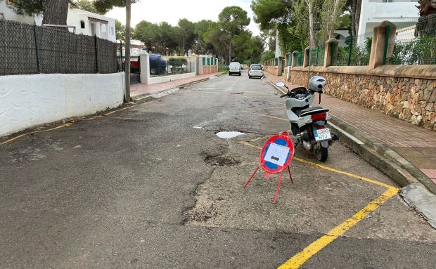 Iniciades les obres de millora del ferm de l'avinguda de Cala Pada