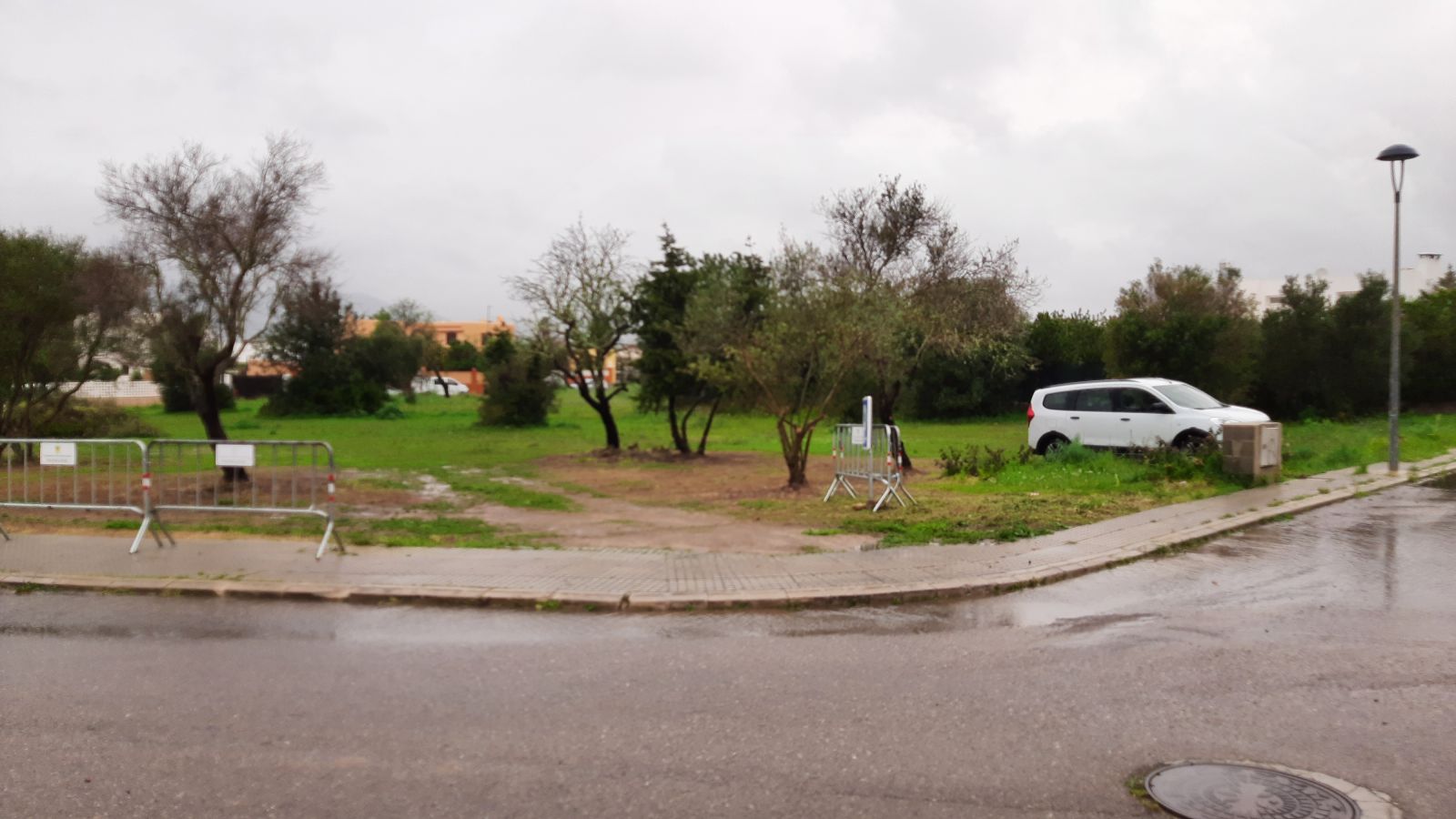 Nou estacionament dissuasiu als carrers Tucà i Mèrlera de Jesús