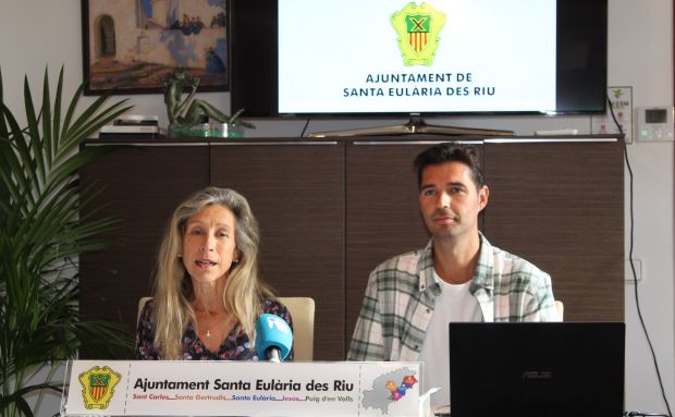 El pressupost per a 2024 preveu 8,2 milions per a inversions com l'inici de dues escoletes, de la conversió en zona de vianants de Sant Carles, el segon camp de futbol de Santa Eulària o una circumval·lació a s’Argamassa