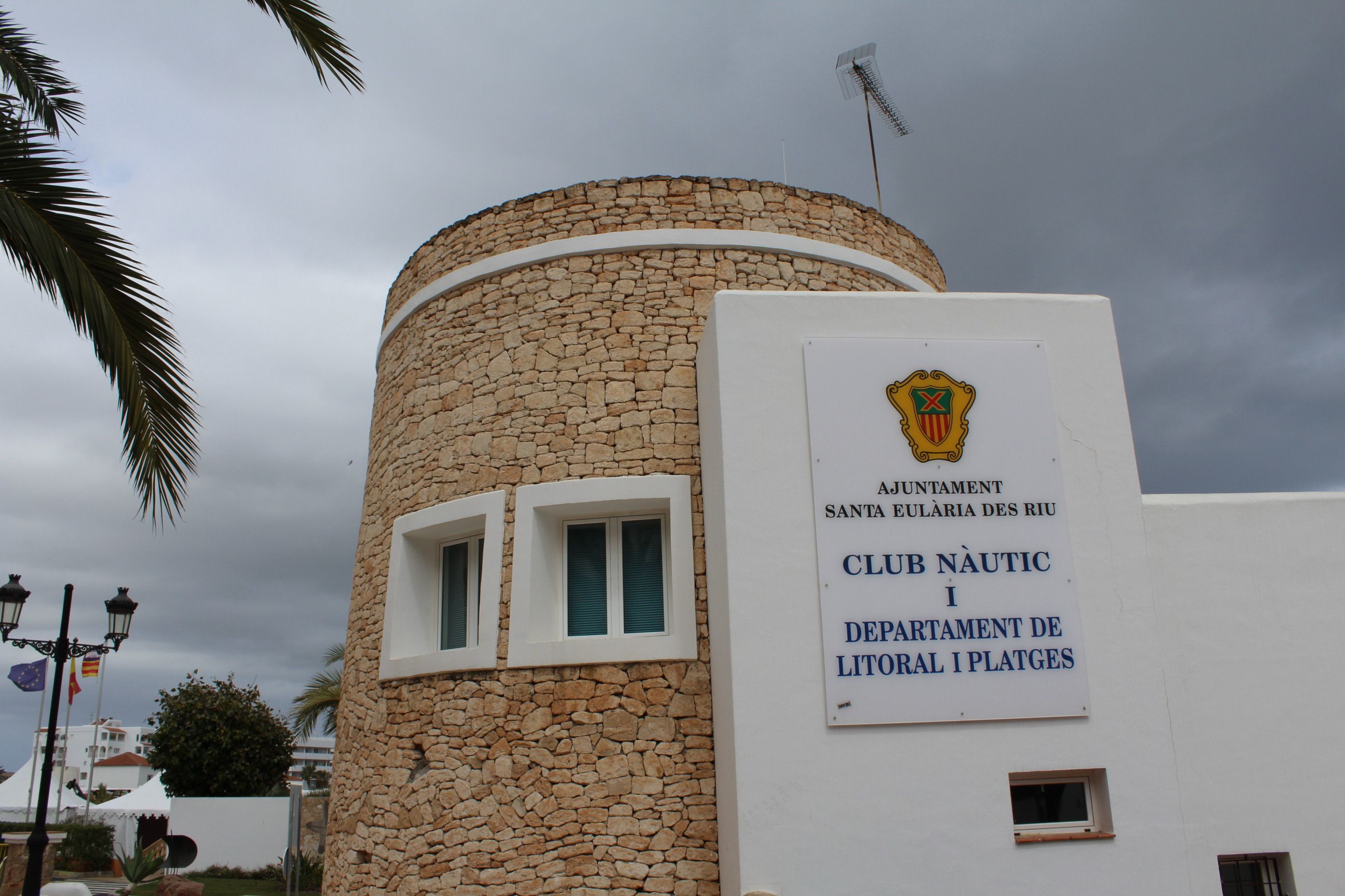 Coastline, beaches and Community Participation Office