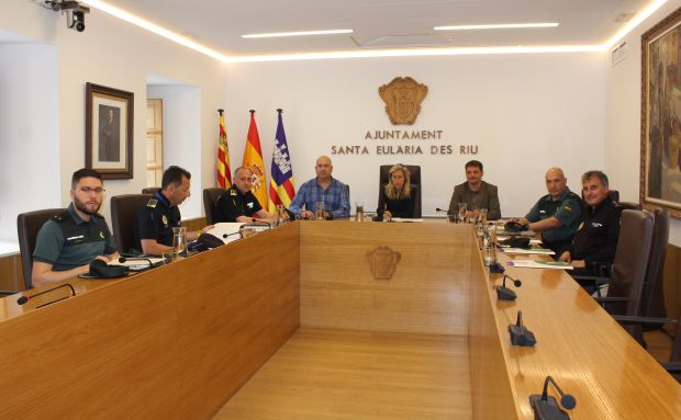 L'Ajuntament reitera la seua petició de més efectius de la Guàrdia Civil al lloc de Santa Eulària per cobrir les necessitats de seguretat del municipi