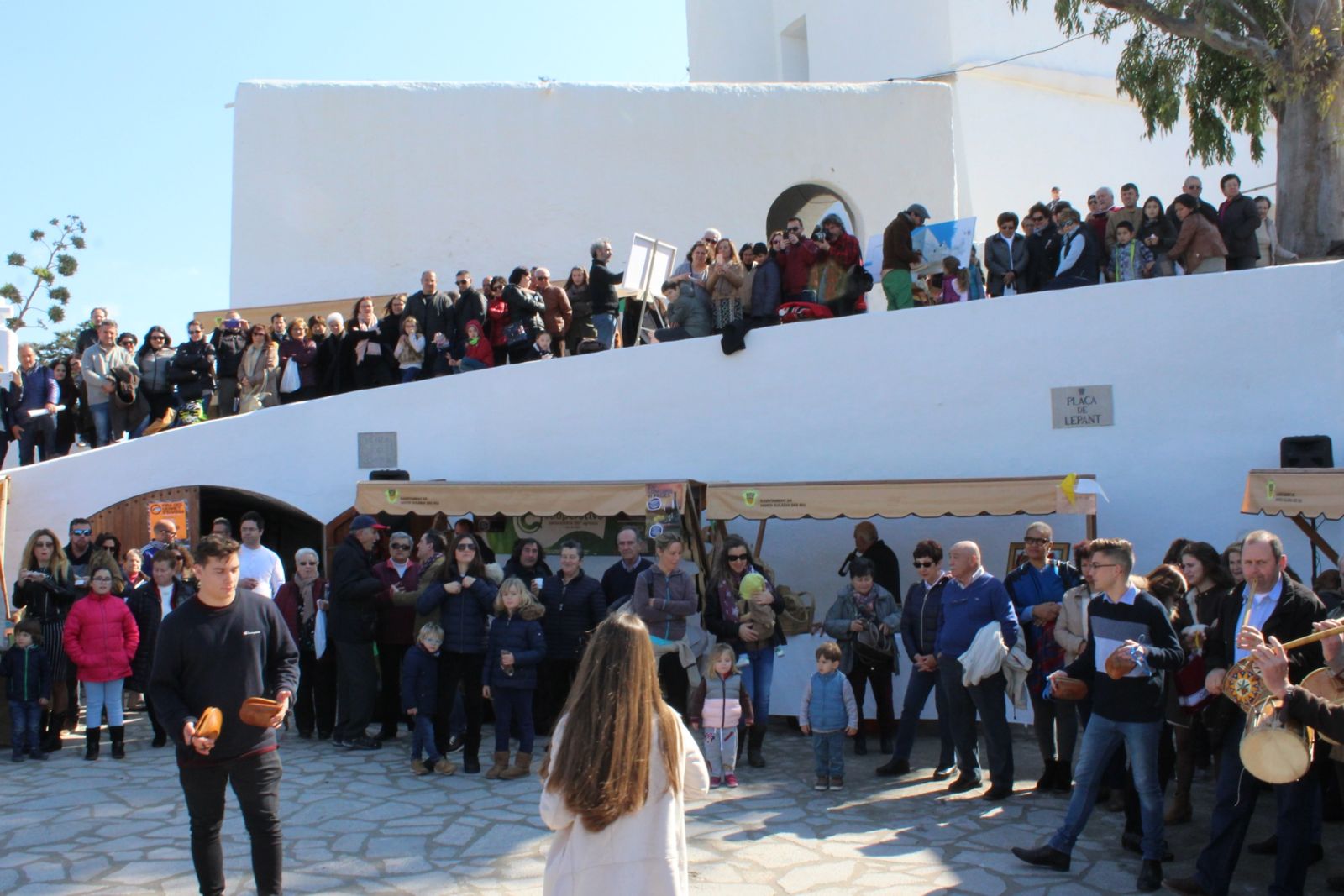 La Fira Artesanal torna aquest diumenge a omplir el Puig de Missa de tradició i diversió