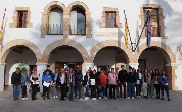 Una vintena de persones inicien els programes mixts SOIB Formació i Ocupació de l’Ajuntament de Santa Eulària des Riu de neteja i d’administració que els permetran formar-se i treballar un any