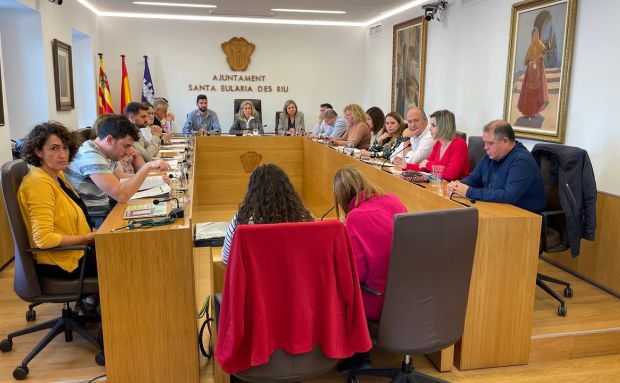 El Ple aprova reclamar a Educació que s'executin el 2023 les reparacions necessàries a l'institut Xarc